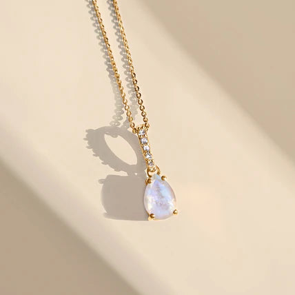 SIRA NECKLACE